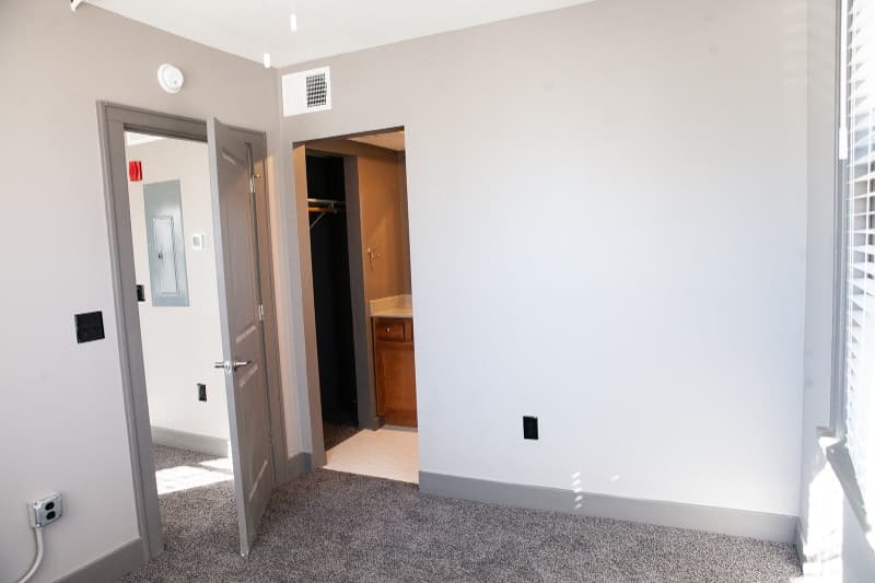 Salina Apartment: 1111 E Iron Ave
