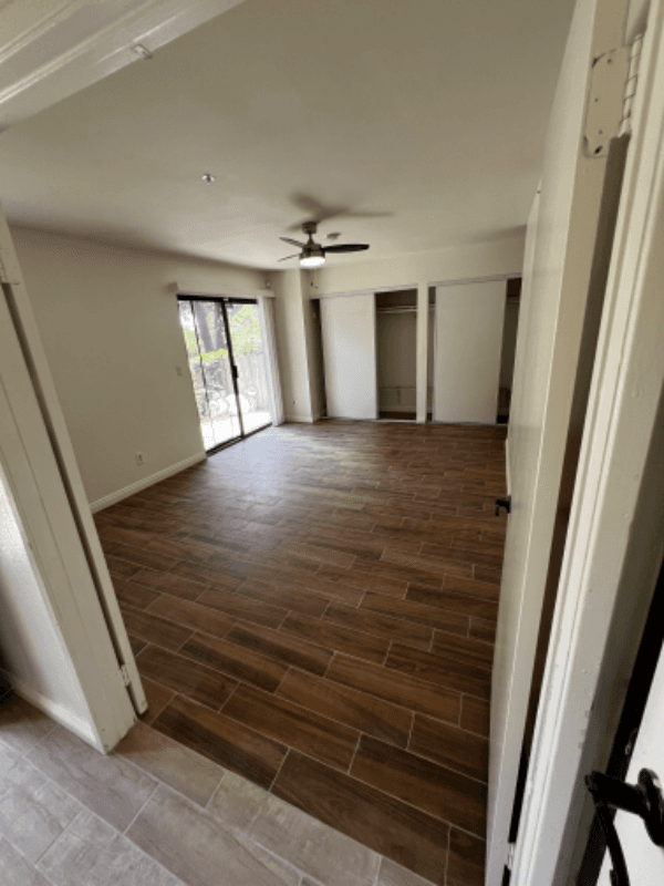 Pasadena Condo: 1255 N Los Robles Ave