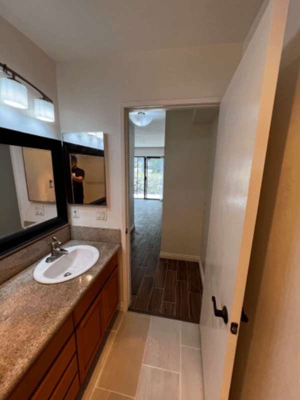 Pasadena Condo: 1255 N Los Robles Ave