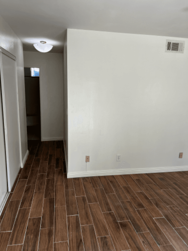 Pasadena Condo: 1255 N Los Robles Ave