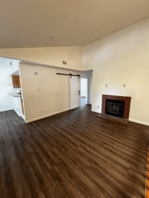 Pasadena Condo: 1255 N Los Robles Ave
