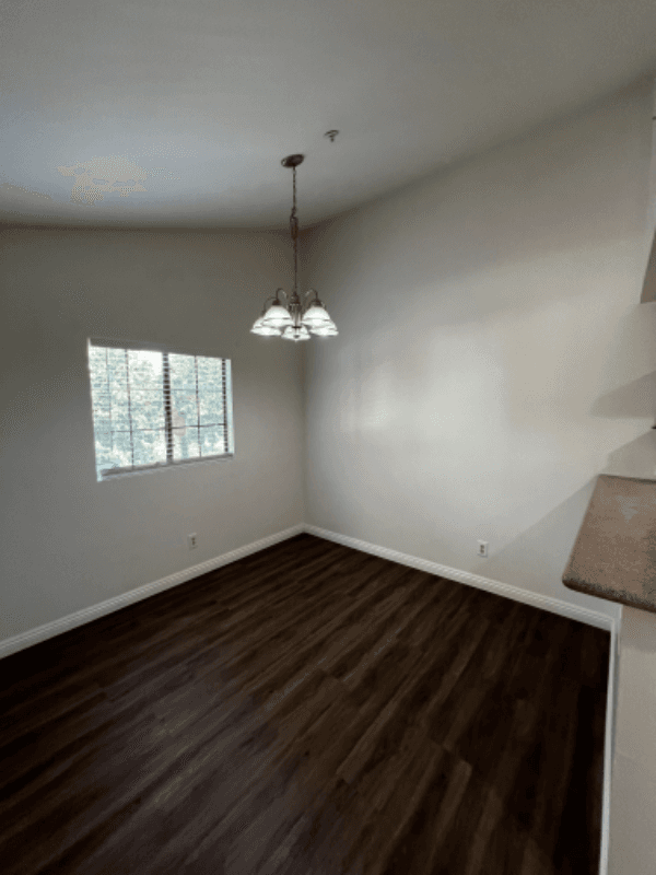 Pasadena Condo: 1255 N Los Robles Ave