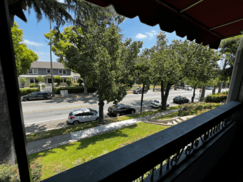 Pasadena Condo: 1255 N Los Robles Ave