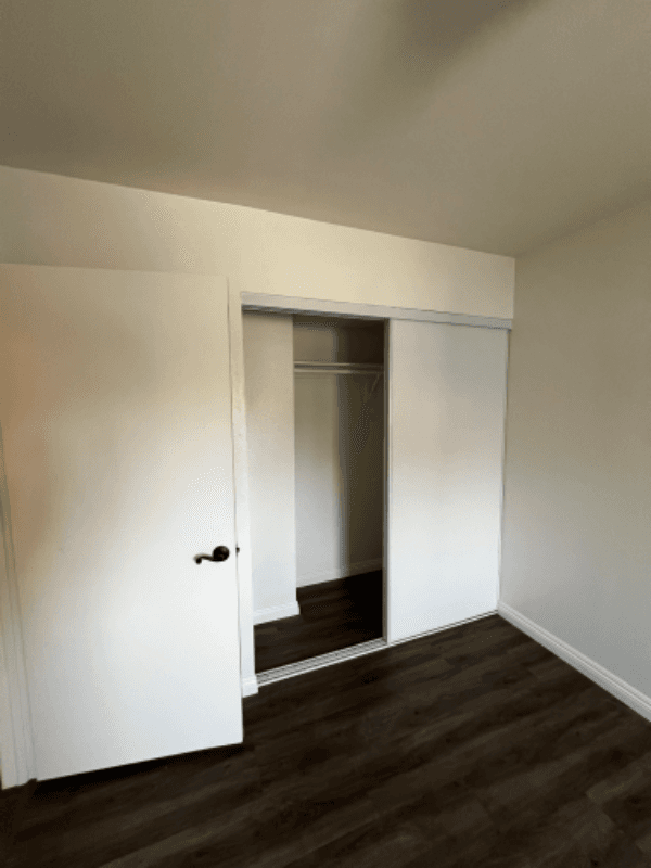 Pasadena Condo: 1255 N Los Robles Ave