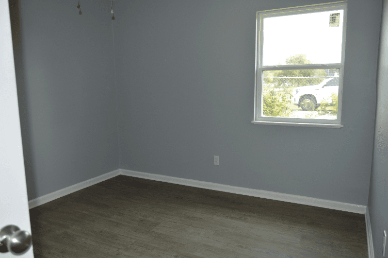 Broussard Apartment: 219 Leon Street