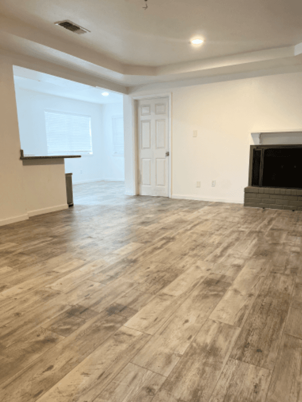 Montgomery House: 10707 Scenic Dr