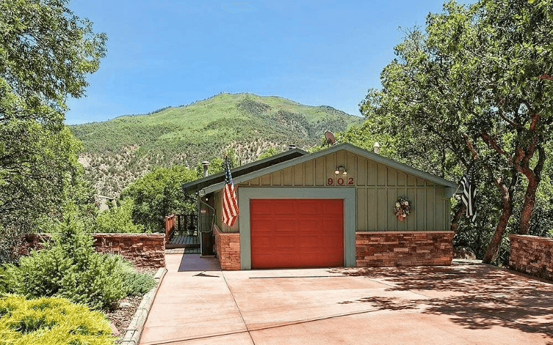 Glenwood Springs House: 902 Red Mountain Drive