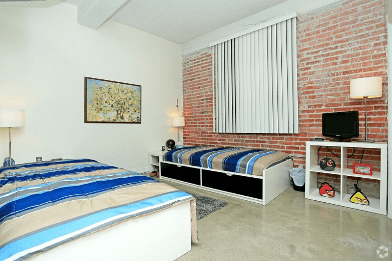 Detroit Apartment: 1323 Broadway