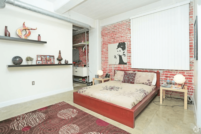 Detroit Apartment: 1323 Broadway