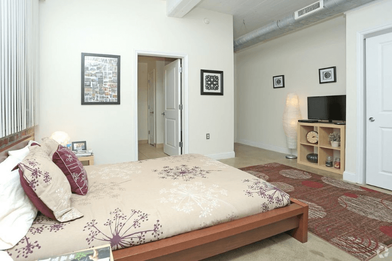 Detroit Apartment: 1323 Broadway