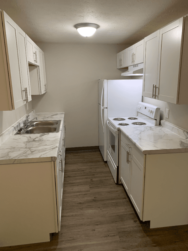 Tallmadge Apartment: 554 West Avenue