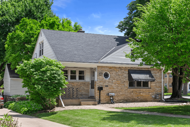 Wauwatosa House: 502 N 68th St