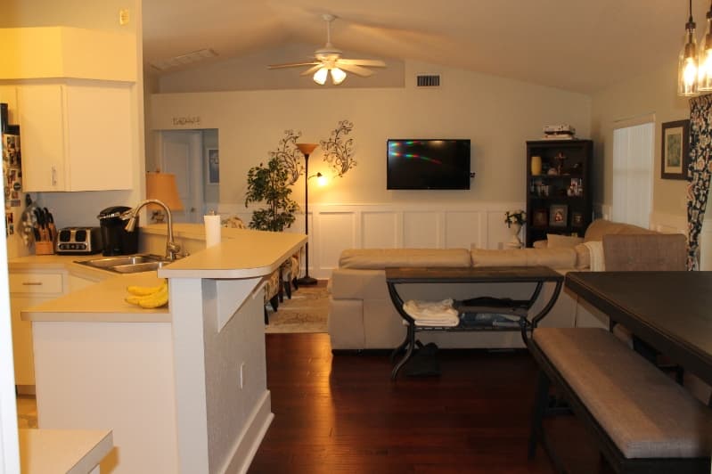 Seffner House: 605 Parsons Reserve Ct