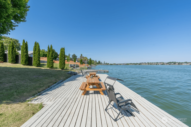 Moses Lake Condo: 3013 W. Lakeside Drive