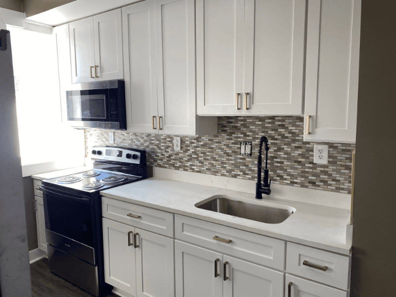Baltimore Single Room: 100 N Hilton st