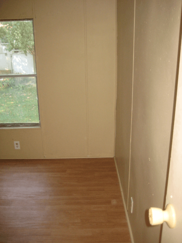 Anniston Apartment: 924 West 49the Street