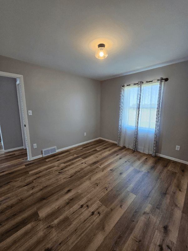 Rosendale Apartment: 106 W Rose Eld Road
