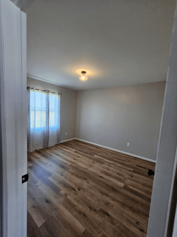 Rosendale Apartment: 106 W Rose Eld Road