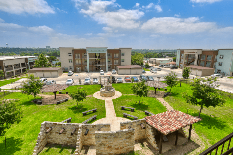San Antonio Multiplex: 6007 Grissom Rd
