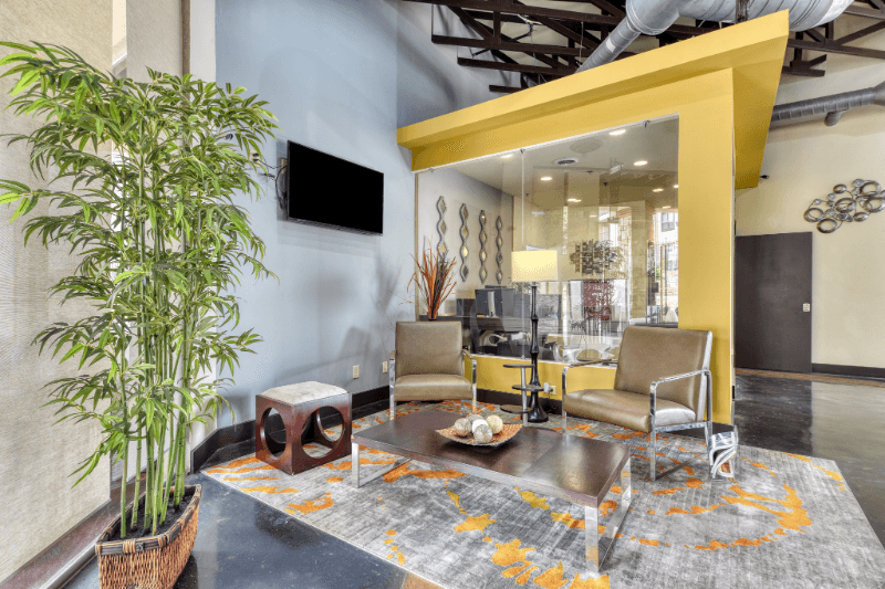 San Antonio House: 6201 Grissom Rd