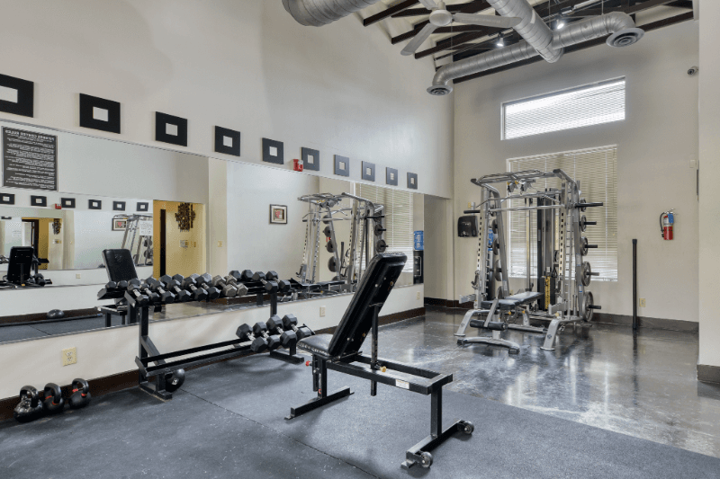 San Antonio House: 6201 Grissom Rd