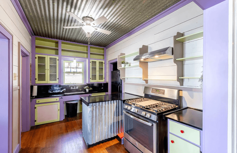San Antonio House: 331 Avant Ave