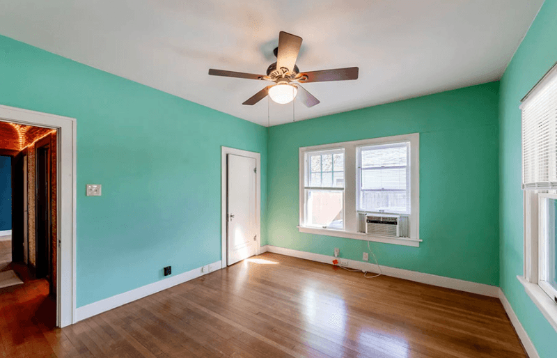 San Antonio House: 331 Avant Ave