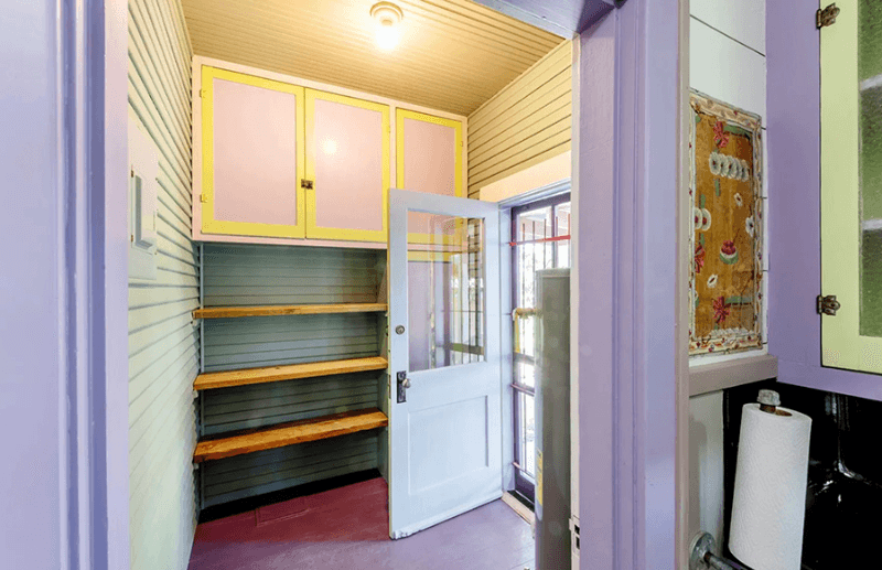 San Antonio House: 331 Avant Ave