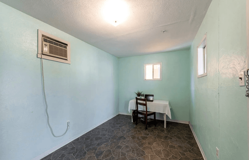 San Antonio House: 331 Avant Ave