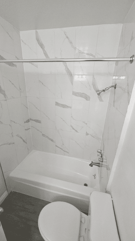 Van Nuys Apartment: 7240 Woodman Ave
