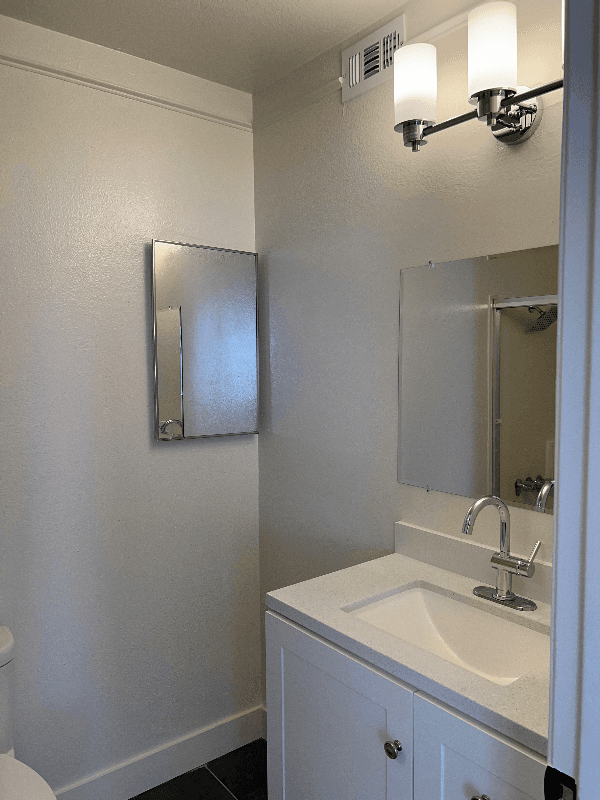 Tarzana House: 18408 Hatteras Street