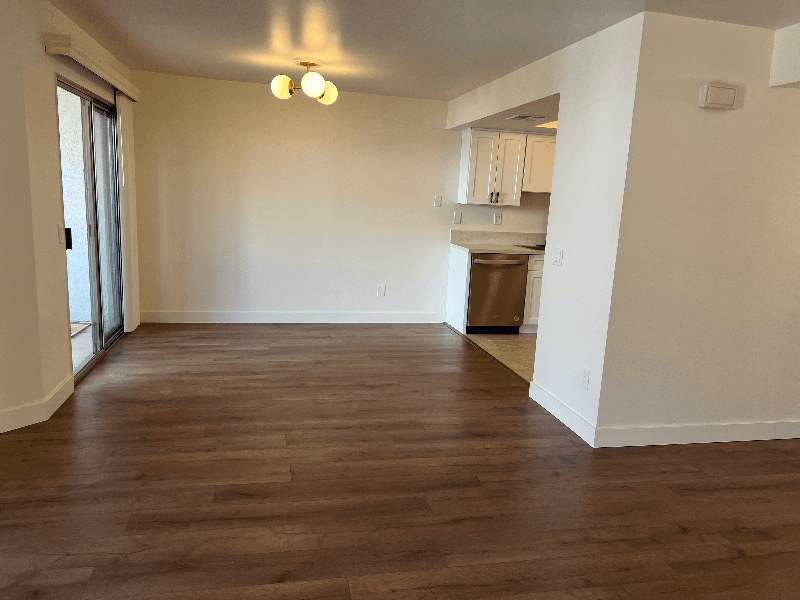 Tarzana House: 18408 Hatteras Street