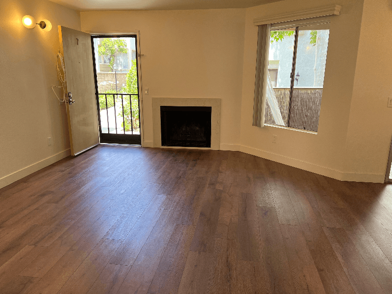 Tarzana House: 18408 Hatteras Street
