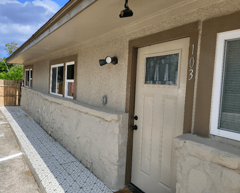 San Antonio House: 118 Esmeralda Dr