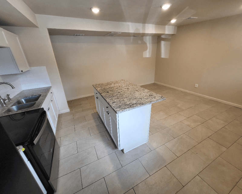 San Antonio House: 118 Esmeralda Dr
