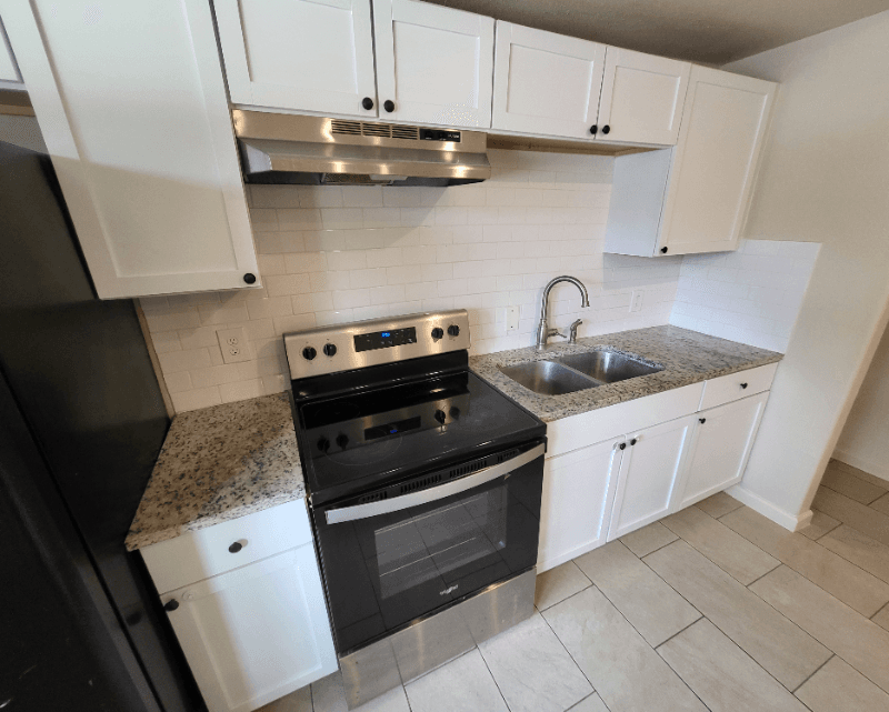 San Antonio House: 118 Esmeralda Dr