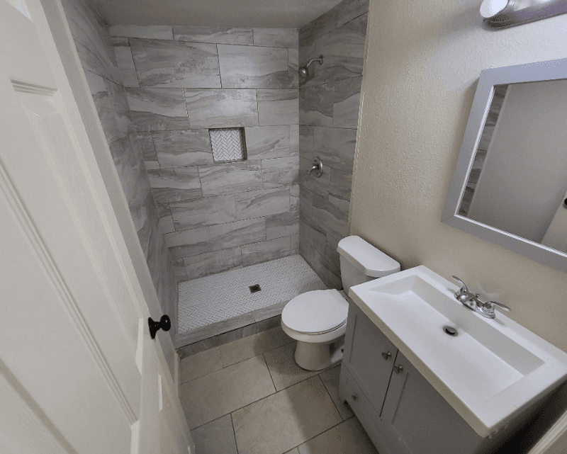 San Antonio House: 118 Esmeralda Dr
