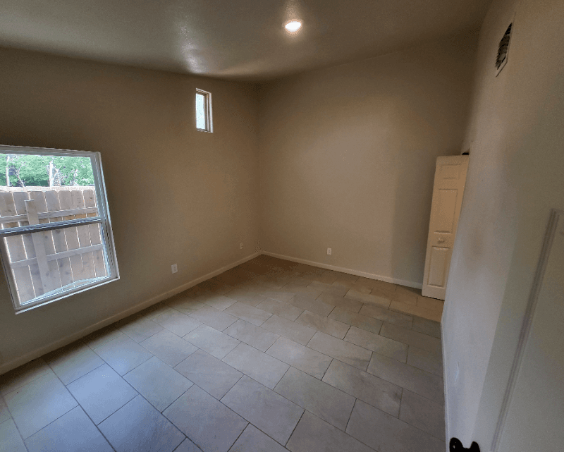 San Antonio House: 118 Esmeralda Dr