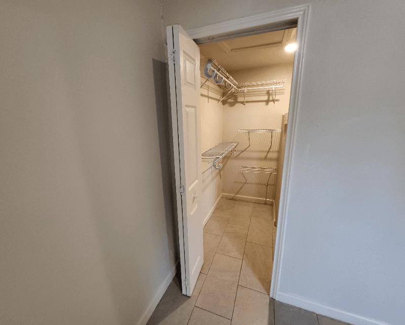 San Antonio House: 118 Esmeralda Dr