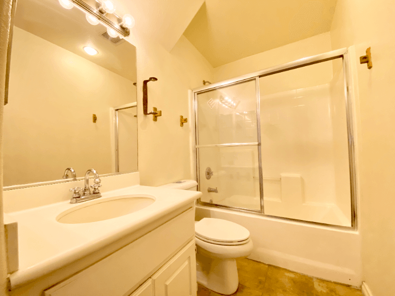 Moreno Valley House: 22271 Summer Holly Ave