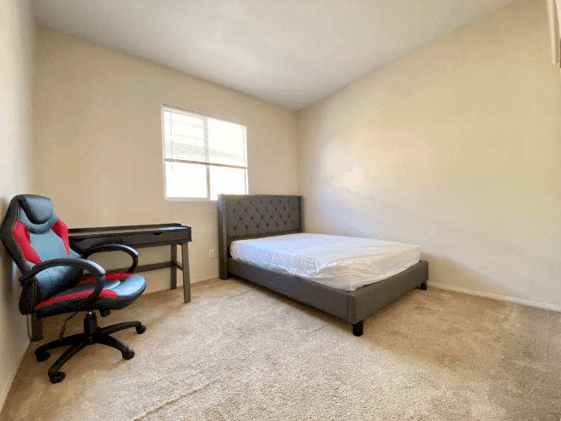 Moreno Valley House: 22271 Summer Holly Ave