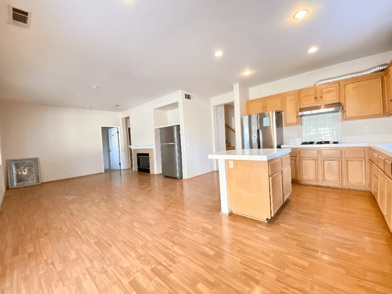 Moreno Valley House: 22271 Summer Holly Ave