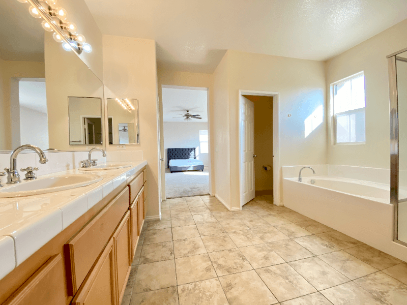 Moreno Valley House: 22271 Summer Holly Ave