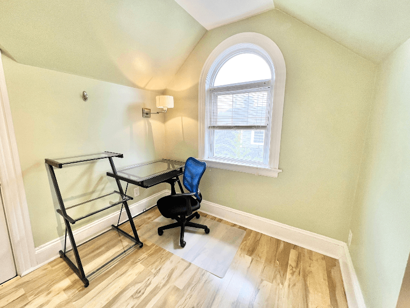 Providence Single Room: 205 Washington Ave