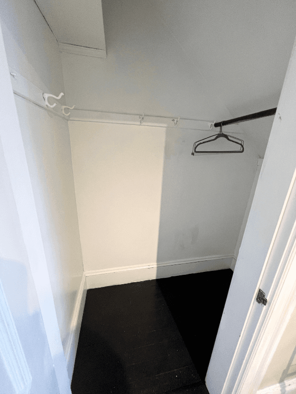 Providence Single Room: 205 Washington Ave