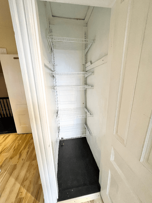 Providence Single Room: 205 Washington Ave