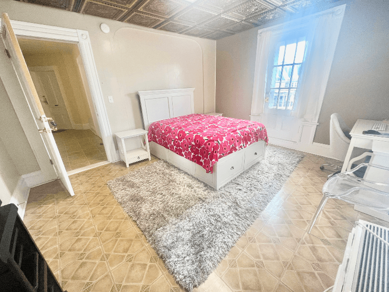 Providence Single Room: 205 Washington Ave