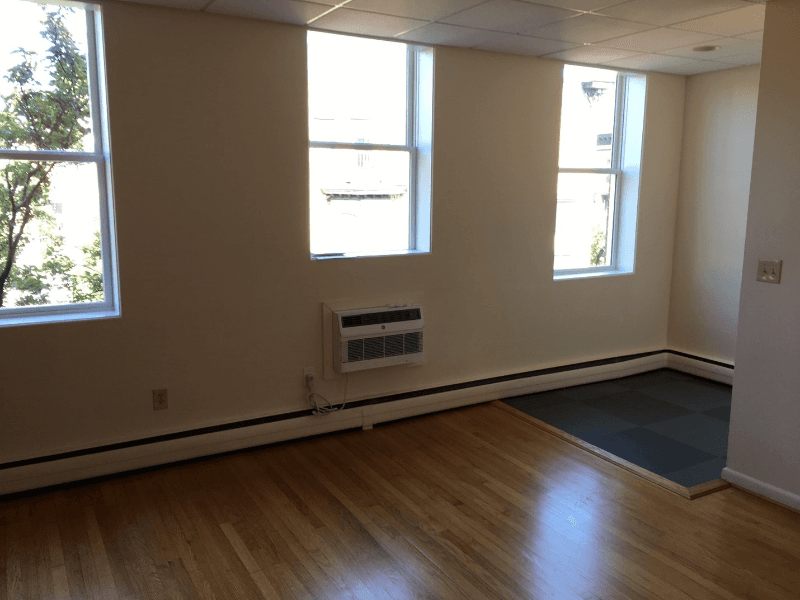 Baltimore Apartment: 933 Saint Paul St