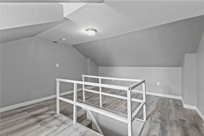 Pittsburgh House: 363 44th St