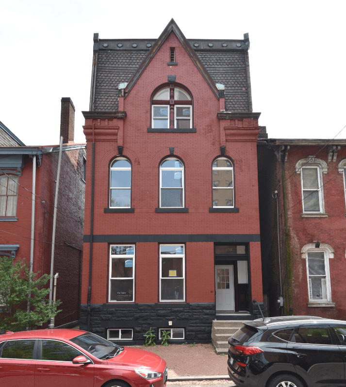 Pittsburgh House: 1005 Sheffield St